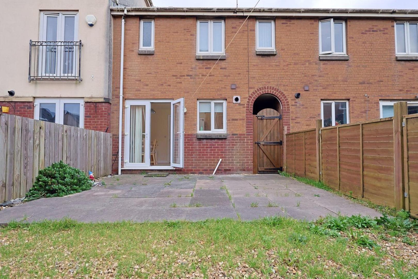 Relaxing 2-Bed Coastal Escape In Port Talbot Apartment Bagian luar foto